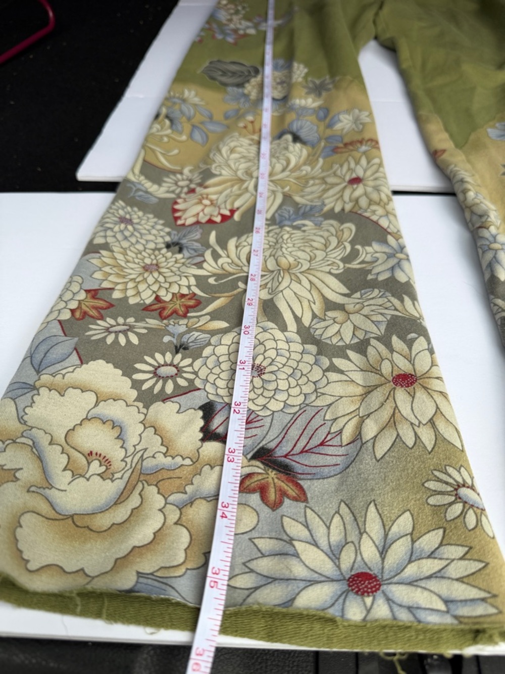 Paparazzi Olive/flowered French Terry stretch waist pants - Picture 12 of 13